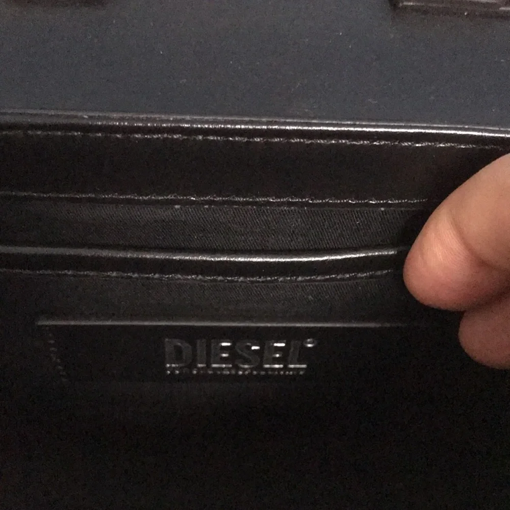 Diesel 1DR-lconic shoulder bag in nappa leather Black - Picture 5 of 7